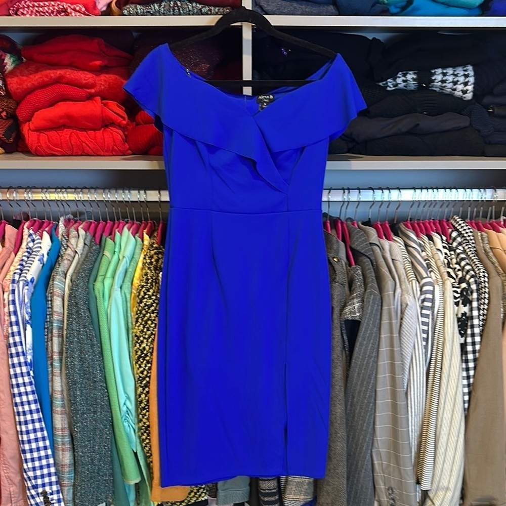 Alexa B royal blue sleeveless back zip closure front slit dress size 6